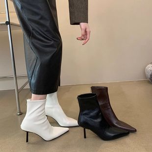 Hong Kong Style High-End Pebbled Fashion Boots for Women 2024 New Accessible Luxury Retro Pure Color Elegant Pointed Toe Short Boots