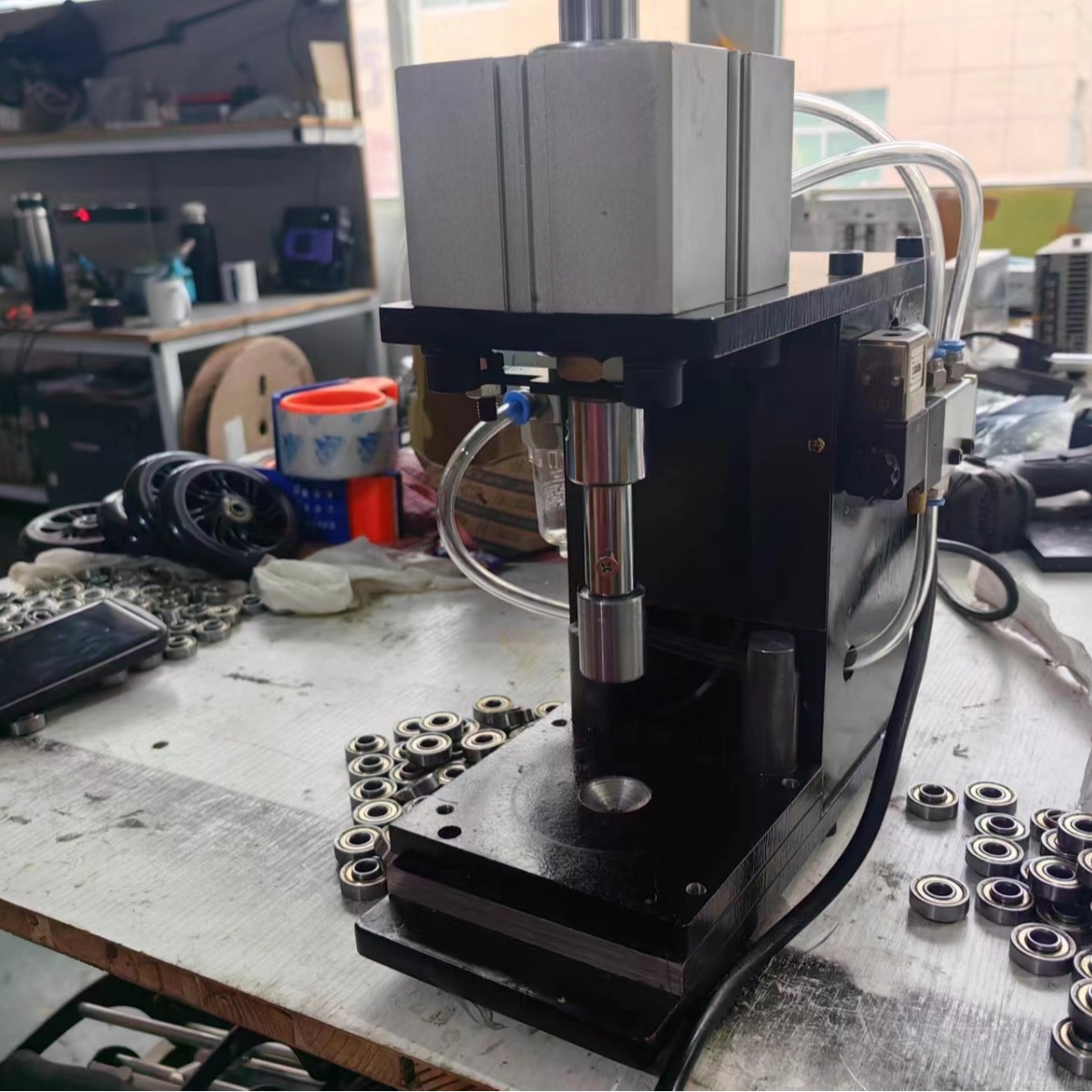 加工定制气动压力机徽章机冲压机定做胸章跨境热销