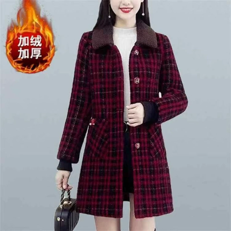 Женское бархатное зимнее пальто, утеплённое, плюс‑сайз (M–4XL)