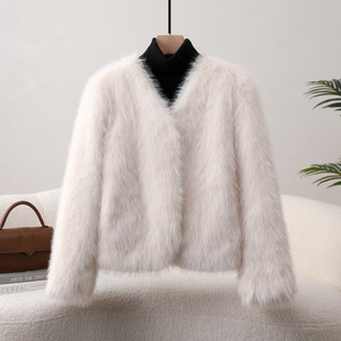 2025 New Eco-Friendly Fox Fur Imitation Fur Coat Women's Short Style Small Temperament Celebrity Fur All-In-One Coat