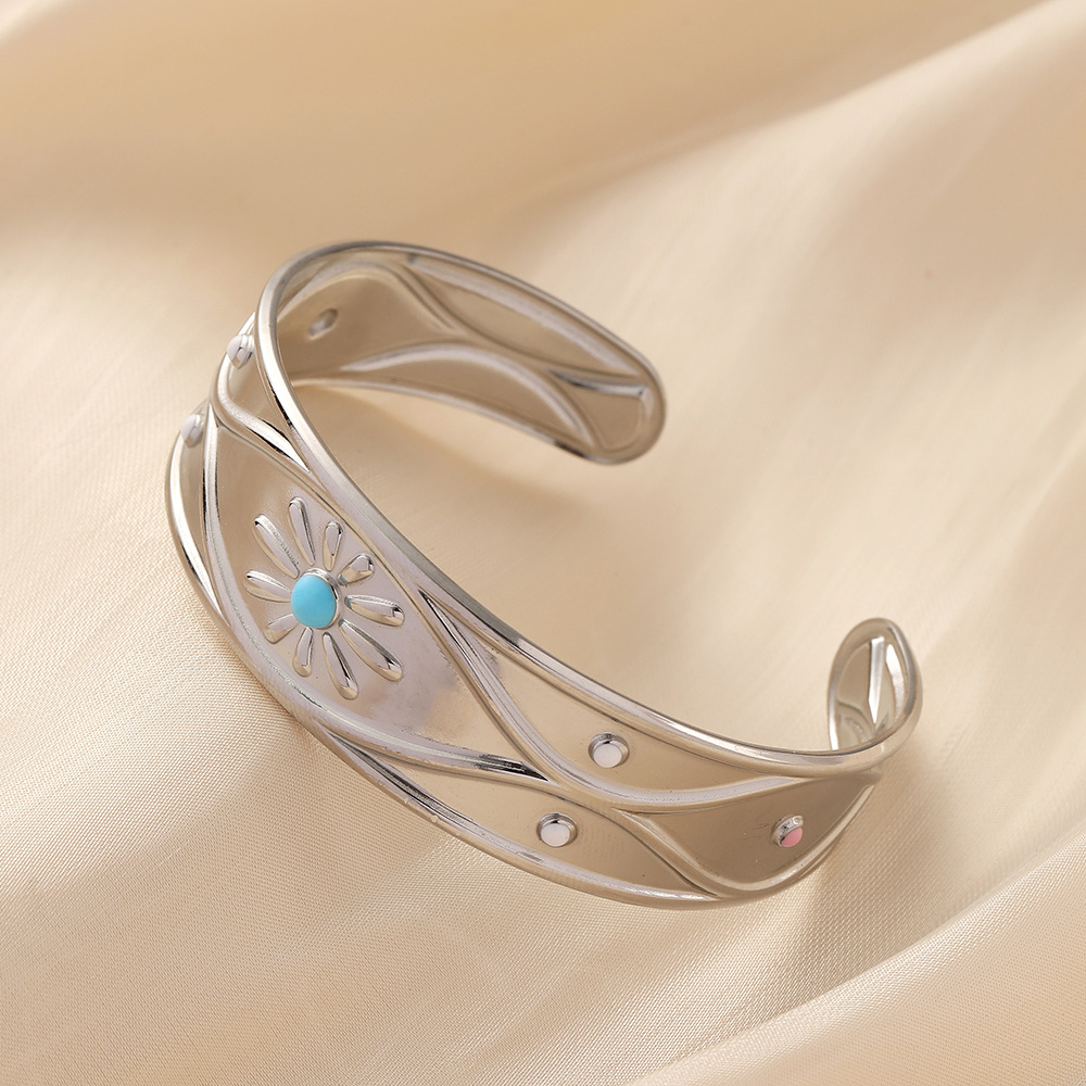 Fashion Flower Stainless Steel Plating Bangle 1 Piece