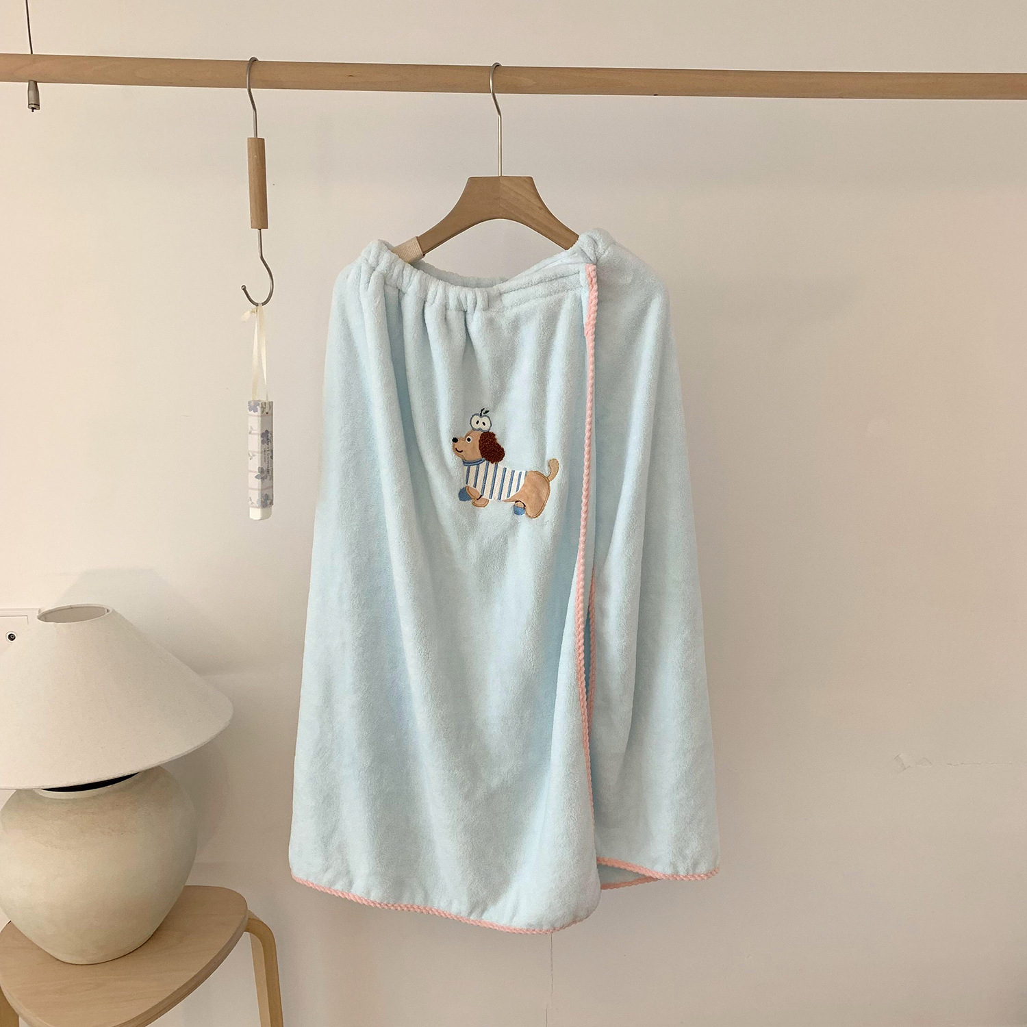 Toallas de baño de cuatro piezas, toallas de baño de absorción rápida, toallas de lavado en seco, sombrero de cabello seco doméstico, dormitorio