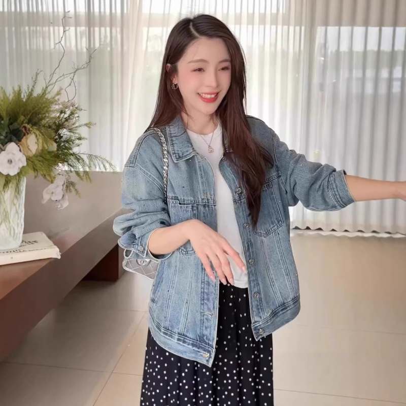 Vintage Lapel Rhinestone Denim Jacket for Women 2026 Spring New Short Loose Casual Versatile Jacket Top Trendy