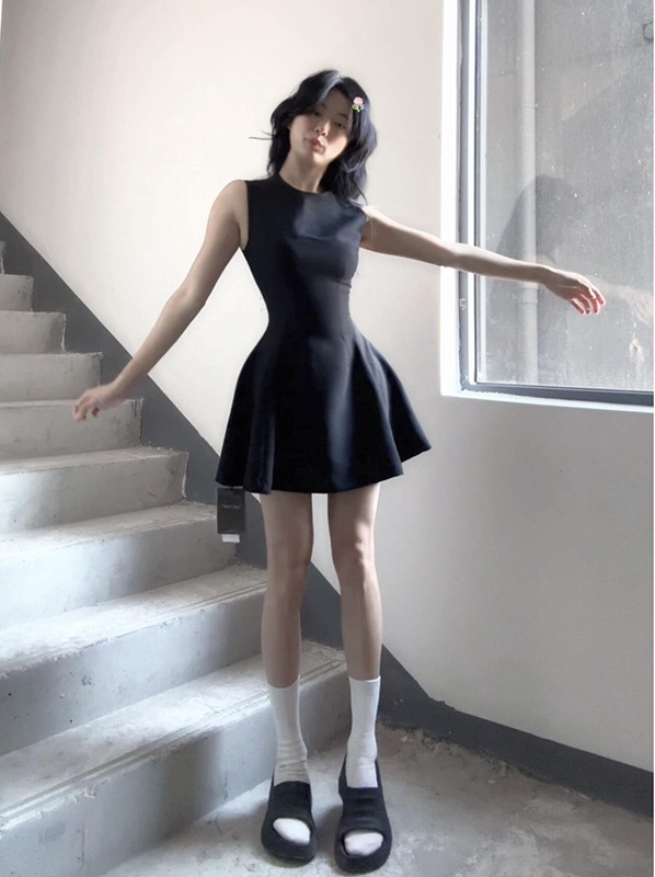 검은색