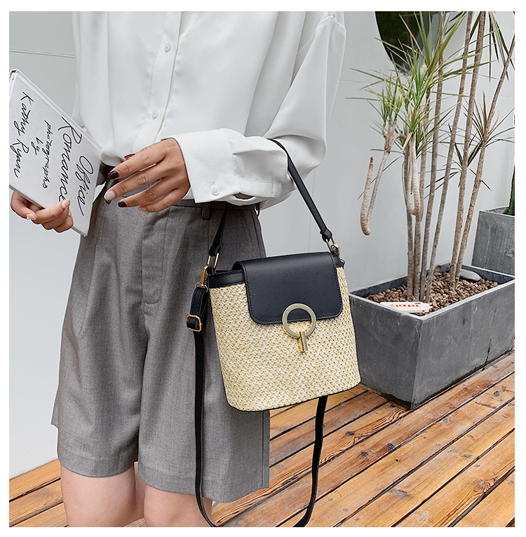 Handheld Damen Eimer Urlaub 2024 Frühjahr/Sommer neue Crossbody Stroh Rattan gewebt Mode kleine Tasche_voghion.com
