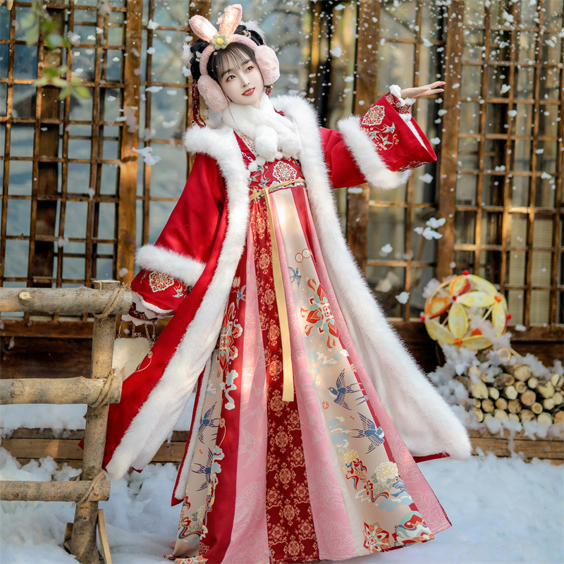 Original Chest-Length Hanfu for Women, 2026 New Autumn and Winter Thickened Tang-Style Ruqun with Cape, Suitable for New Year and Daily Commuting Ancient Costume Original Chest-Length Hanfu for Women, 2026 New Autumn and Winter Thickened Tang-Style Ruqun with Cape, Suitable for New Year and Daily Commuting Ancient Costume