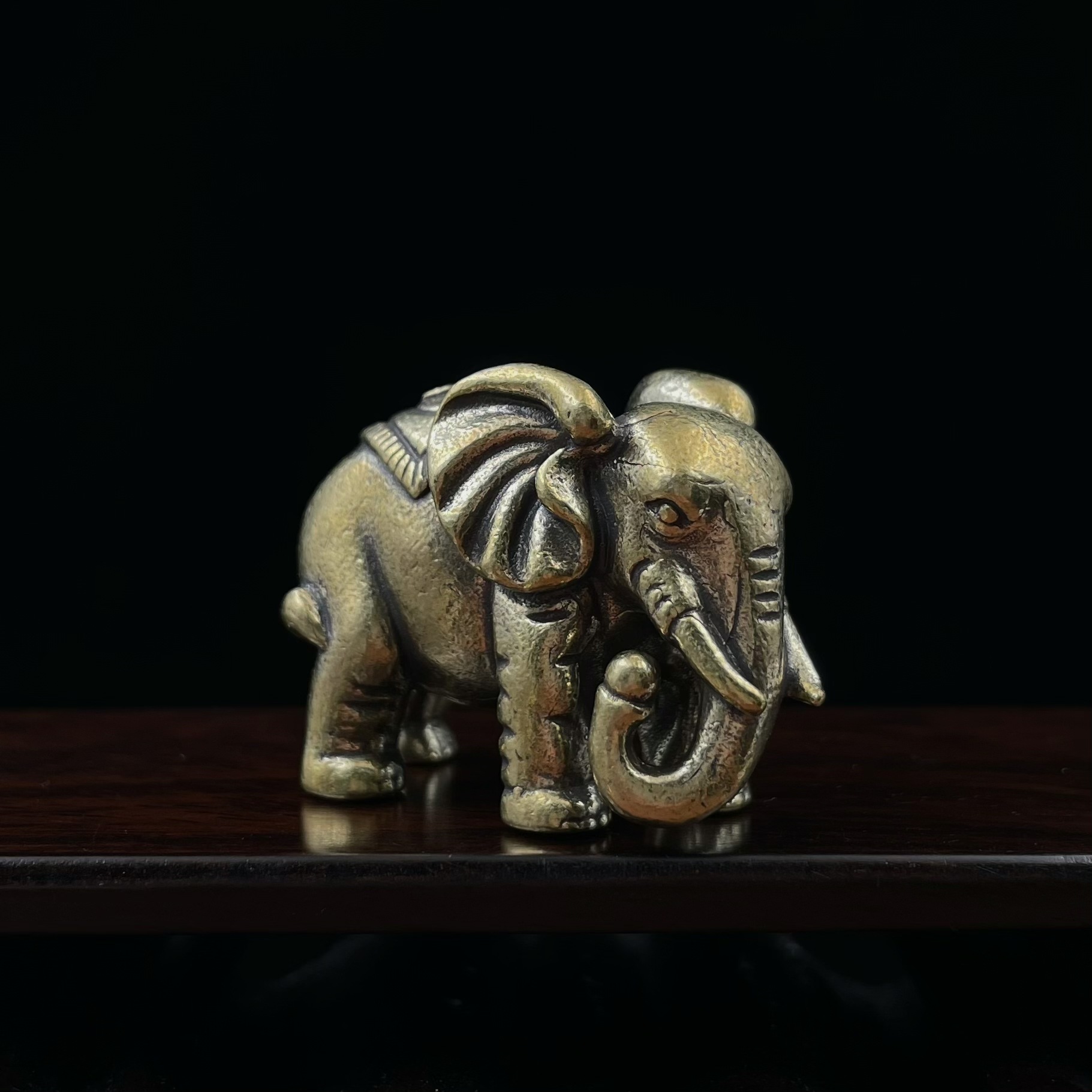 铜象桌面摆件黄铜对象工艺品财象纯铜大象家居饰品摆件厂家批发