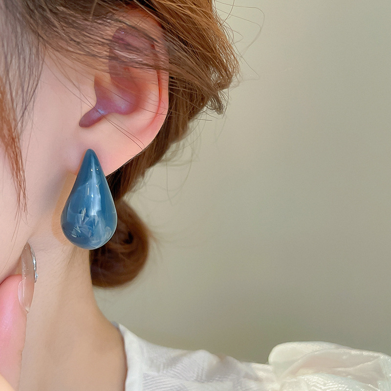 Alloy Material 1 Pair Vintage Style Simple Style Water Droplets Solid Color Arylic Alloy Ear Studs