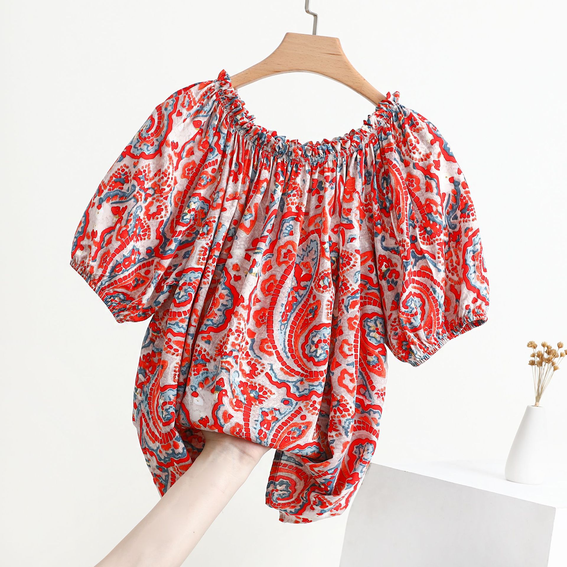 Red, ethnic
