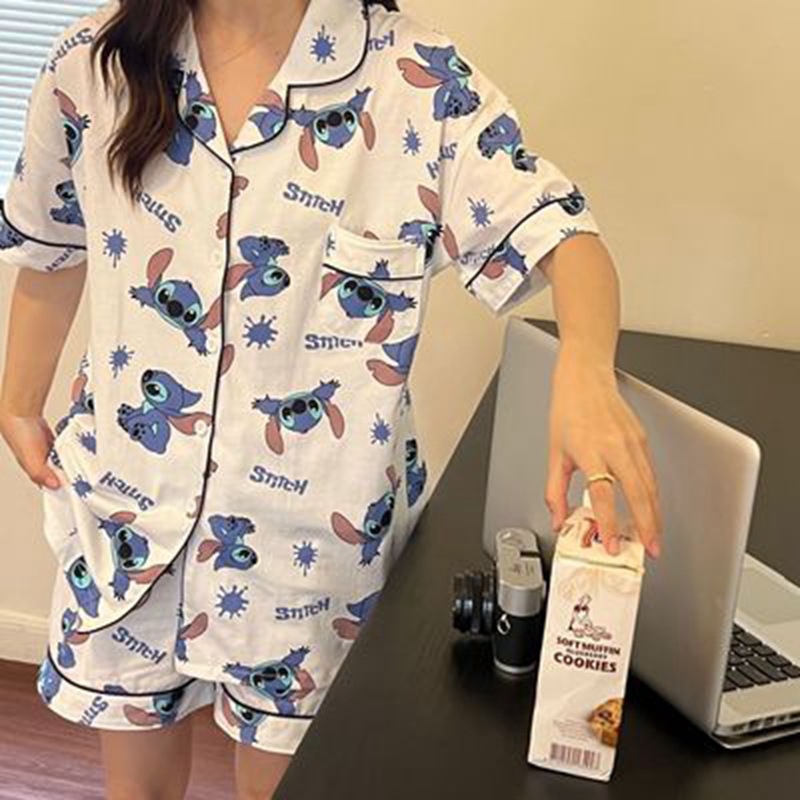 Celebridades en línea pijamas en vivo de las mujeres de manga corta lindo dibujos animados fresa oso verano de dos piezas ropa de casa estilo coreano traje Suelto