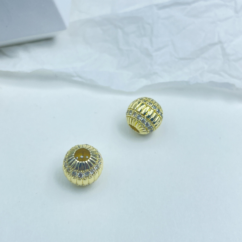 18k包みの金の保色の小さいはめ込みの透かし彫りのジルコンのボールのdiyのアクセサリの悪魔の目のブレスレットのビーズ|undefined