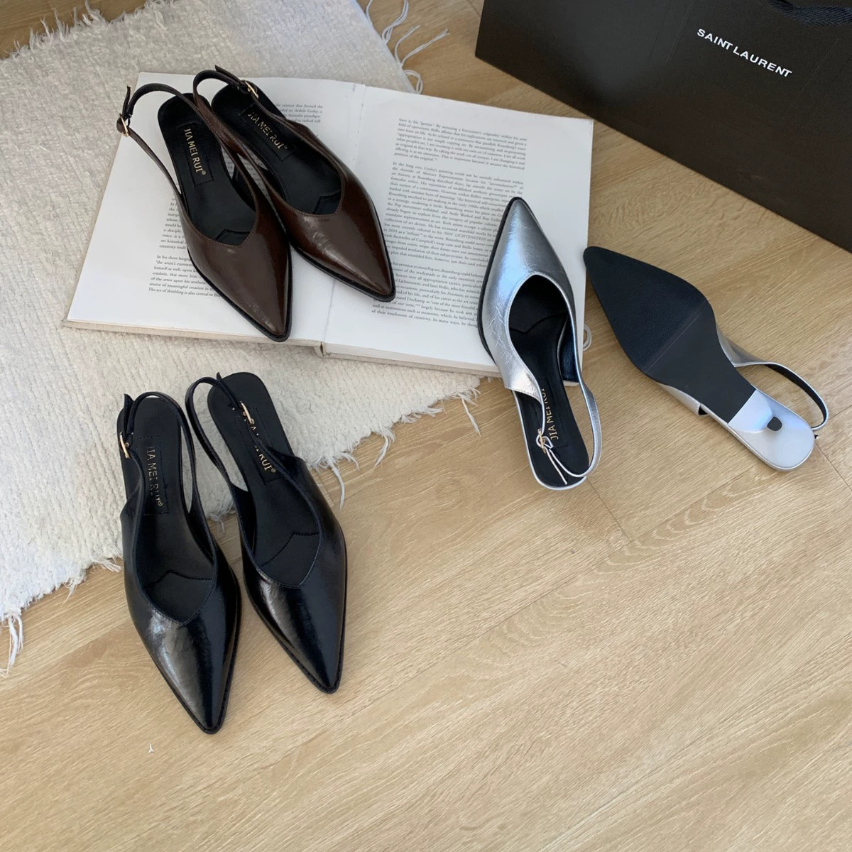 Тонкие каблуки, остроносые босоножки, женская обувь, серебро, лето 2025, новые элегантные туфли для повседневной носки, корейский стиль, туфли с открытой пяткой для женщин.