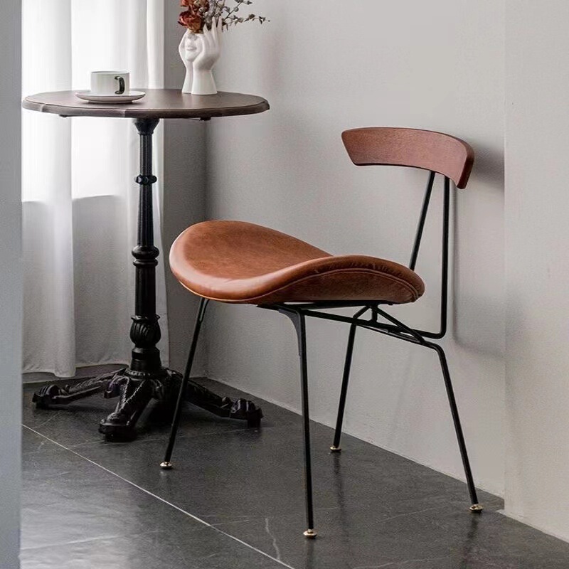 Industrial Style Leather Chair Nordic Designer Casual Backrest Chair Solid Wood Loft Vintage Iron Light Luxury Ant Dining Chair