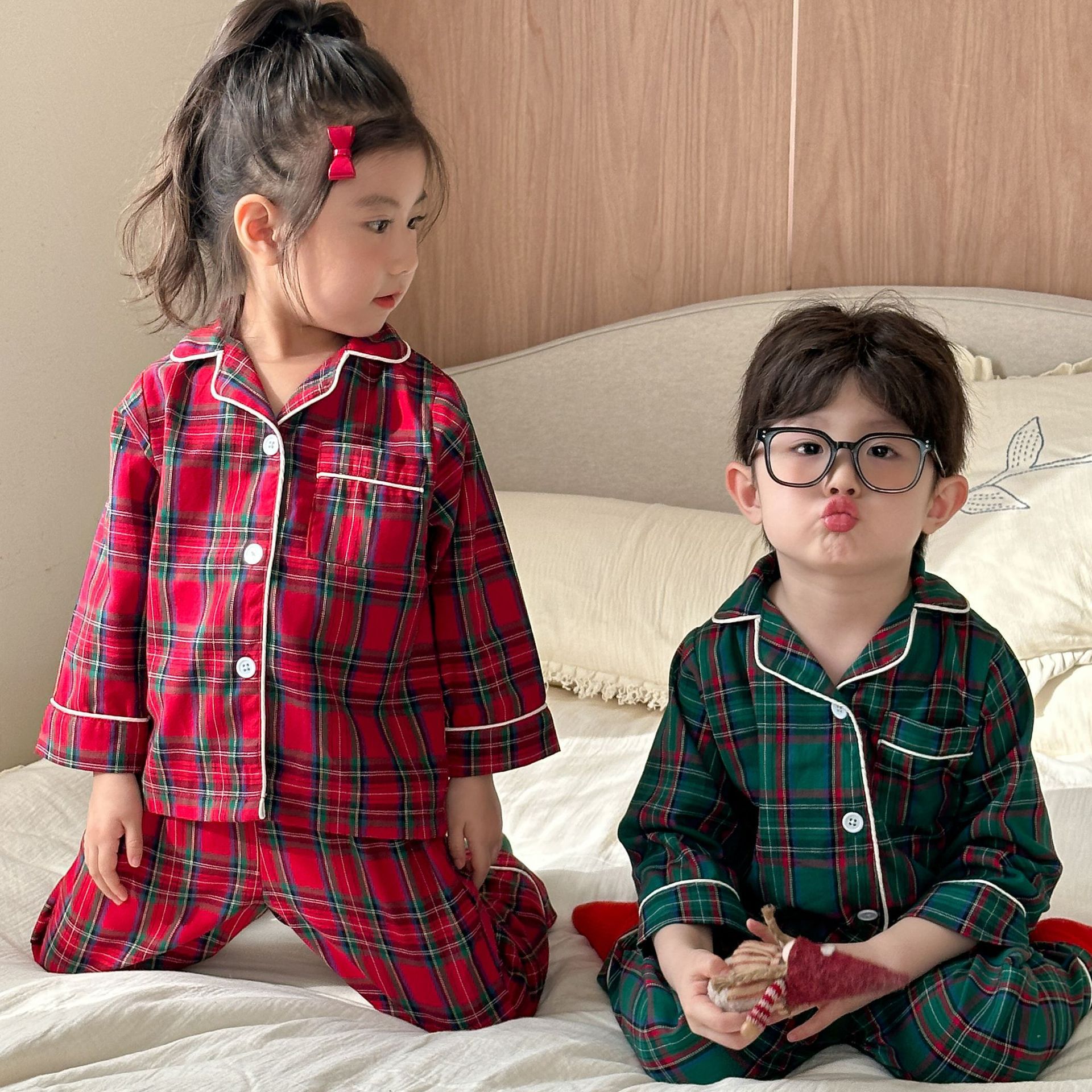 外贸批发儿童睡衣男童格子春秋季女童长袖套装宝宝家居服圣诞节