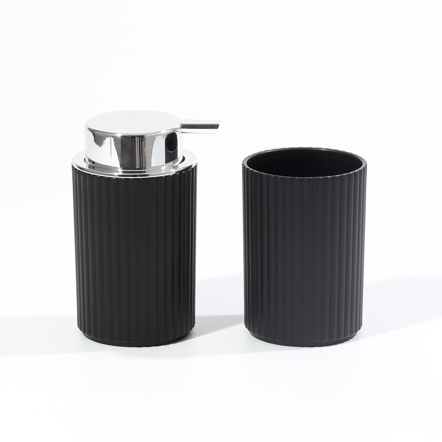 Juego de Accesorios de Baño Set de 2 Piezas de Plástico PP para Baño y Hotel image 9