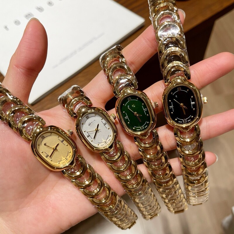 Popular Foreign Trade Dijia Watch Gold Watch for Women with Steel Band Oval Bracelet Ladies Wristwatch Tiktok Live Di Popular Foreign Trade Dijia Watch Gold Watch for Women with Steel Band Oval Bracelet Ladies Wristwatch Tiktok Live Di