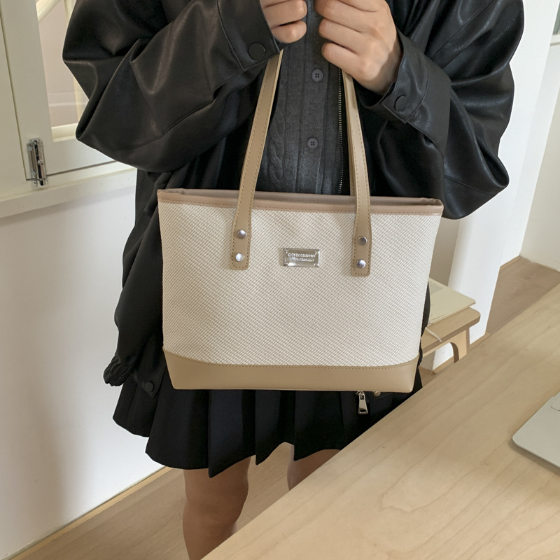 Bolsa de viaje de moda coreana 2025, nueva bolsa de brazo de gran capacidad, bolsa de hombro casual de moda para mujeres