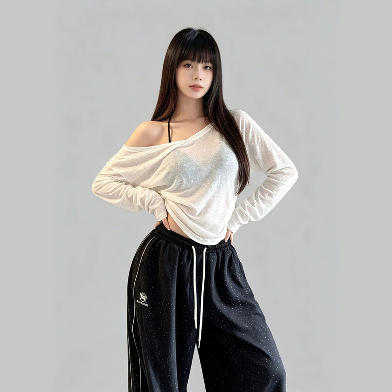New jazz dance style with glitter, sexy one-shoulder semi-transparent blouse, American-style relaxed V-neck long-sleeve dance shirt T-shirt top New jazz dance style with glitter, sexy one-shoulder semi-transparent blouse, American-style relaxed V-neck long-sleeve dance shirt T-shirt top