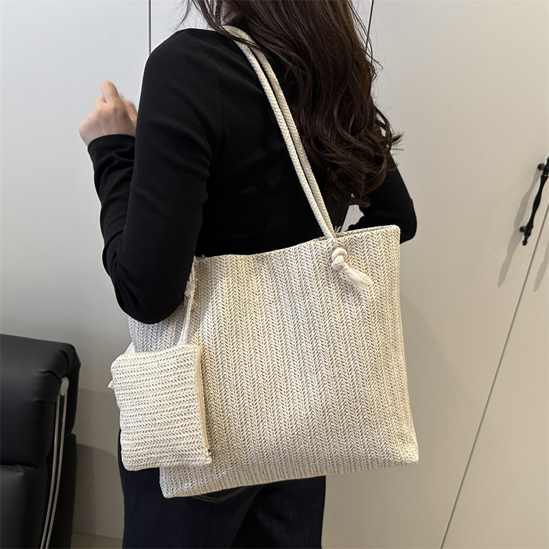 Bolsas de paja transfronterizas 2025 primavera y verano nuevas bolsas de ocio este año populares bolsas de mano de hombro de dos piezas image 4