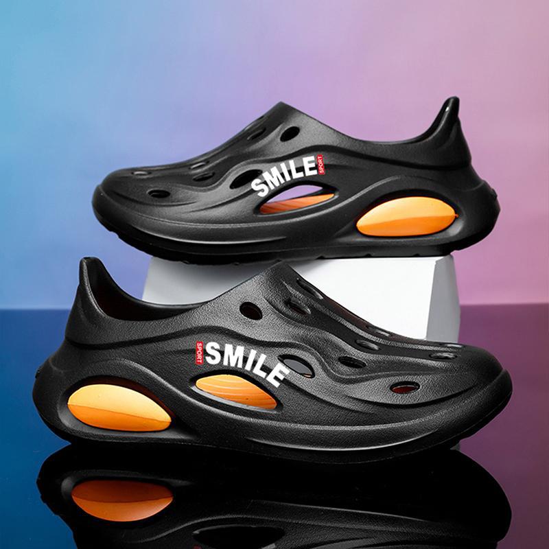 Verano nueva moda casual hombres zapatos con agujeros zapatos de playa antideslizantes de color sólido simples zapatos de vadeo de tendencia al aire libre