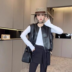 欧货2025秋冬新款绵羊皮马甲休闲百搭圆领短外套小个子真皮马夹女