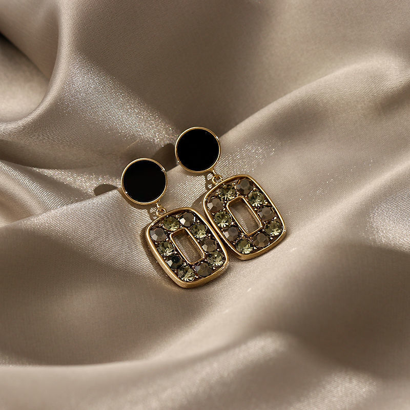 Simple Black Premium Texture Luxury Full Diamond Geometric Rectangular Earrings display picture 5