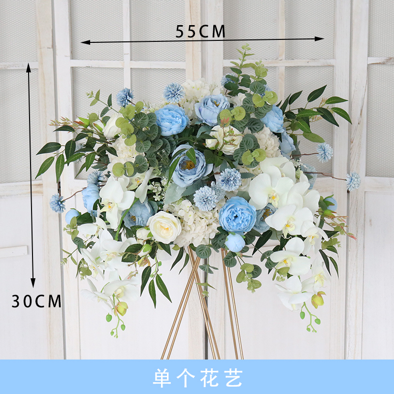 新商品の花芸がオープンした花かごの花球は客を迎えます。|undefined