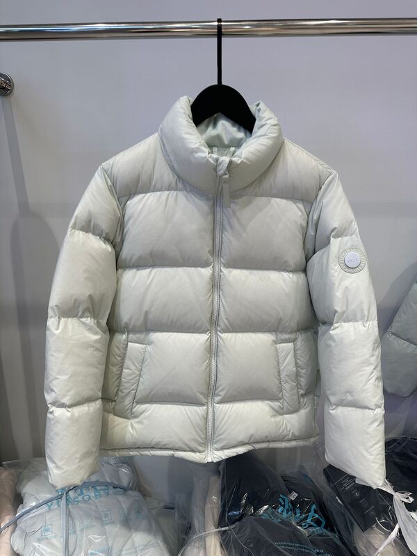 短款羽绒服女爆款2025冬季新款90白鸭绒加厚小个子情侣面包服外套|undefined