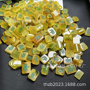 Factory wholesale natural beeswax small fortune square brand full honey chicken yellow small pendant accessories diy accessories