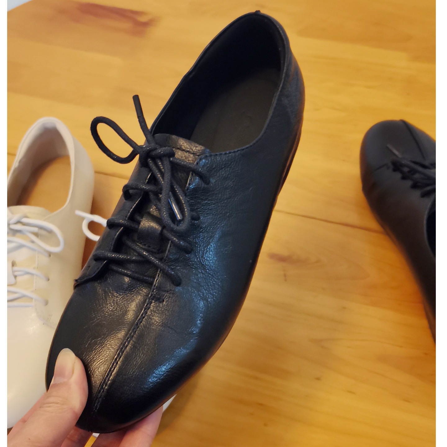 Giày lười nữ da cừu buộc dây mũi vuông phong cách loafer — đen