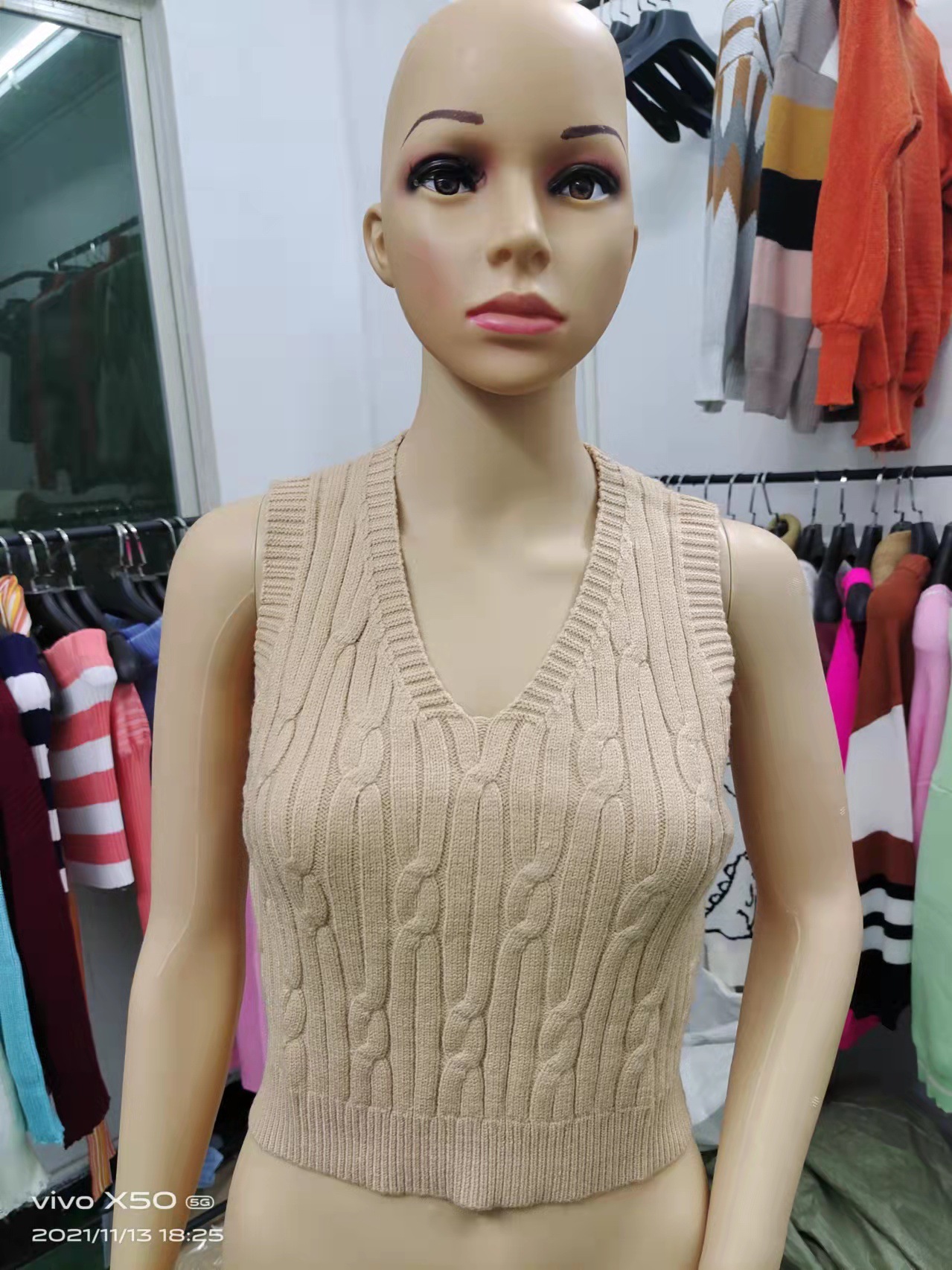 Twist Chaleco con cuello en V chaleco suéter 2022 nuevas mujeres de estilo coreano sin mangas suelto corto exterior superior