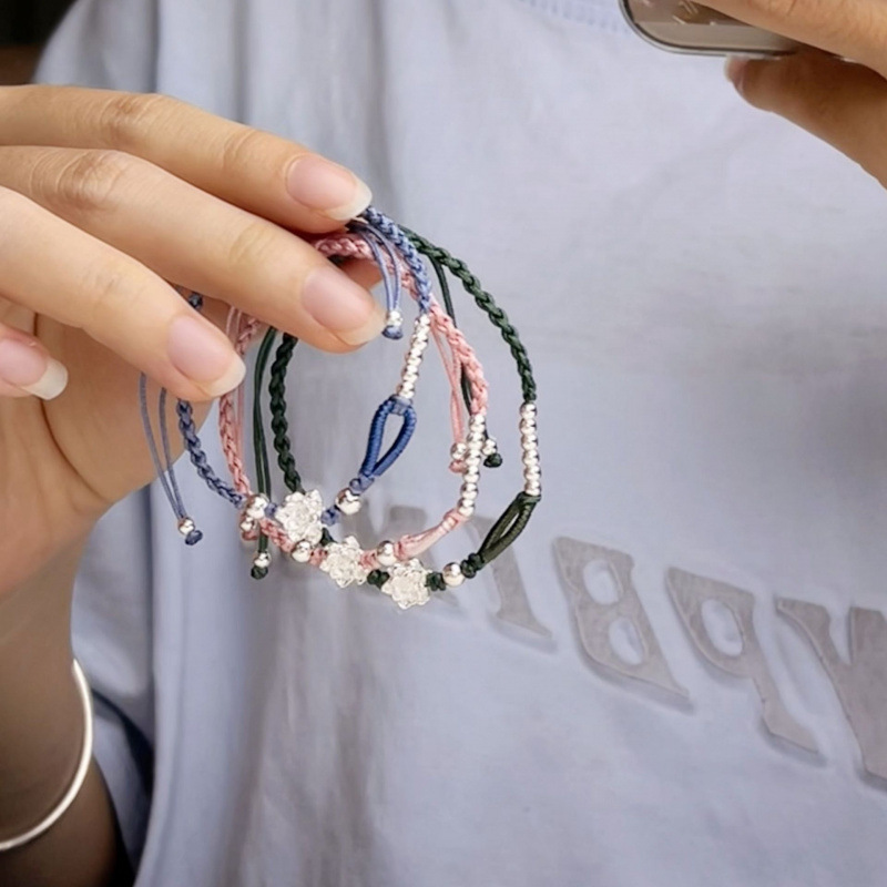 Good Luck Lotus Lotus Bracelet for Women in Their Zodiac Year, Hand-Woven Butterfly Red Rope Bracelet as a Gift for Besties
