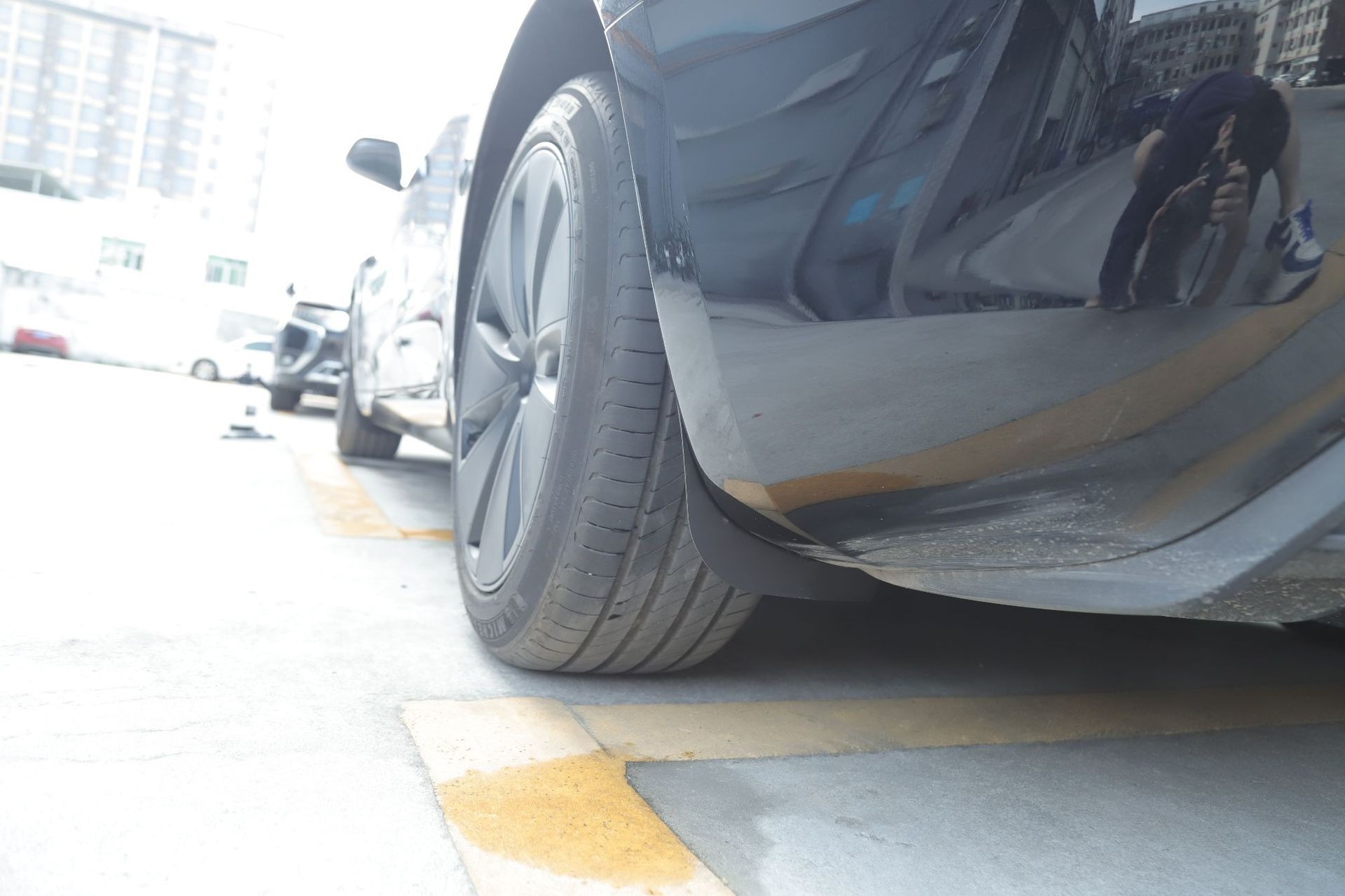 Suitable for Six-Seater Tesla Yl Mudguards, Upgraded Version of Model 3/Y Short Tire Front Mudguards Modification