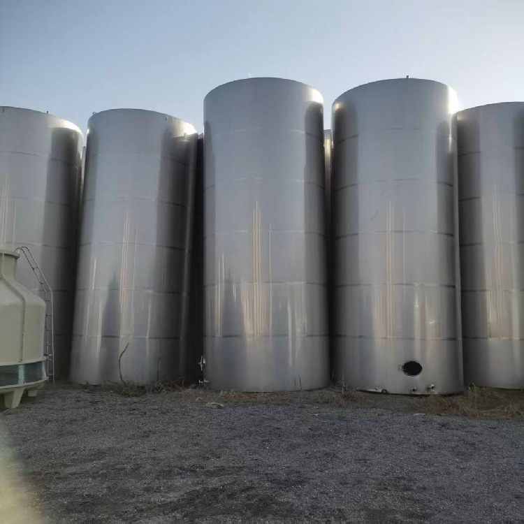 出售二手304不锈钢储罐压力容器10吨立式储罐食品级密封罐储酒器