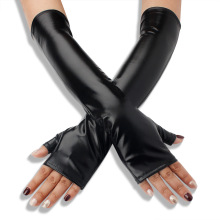 �羳�Ը���Ƥ����40���L��¶ָƤ���׼t cosplay�b����o������