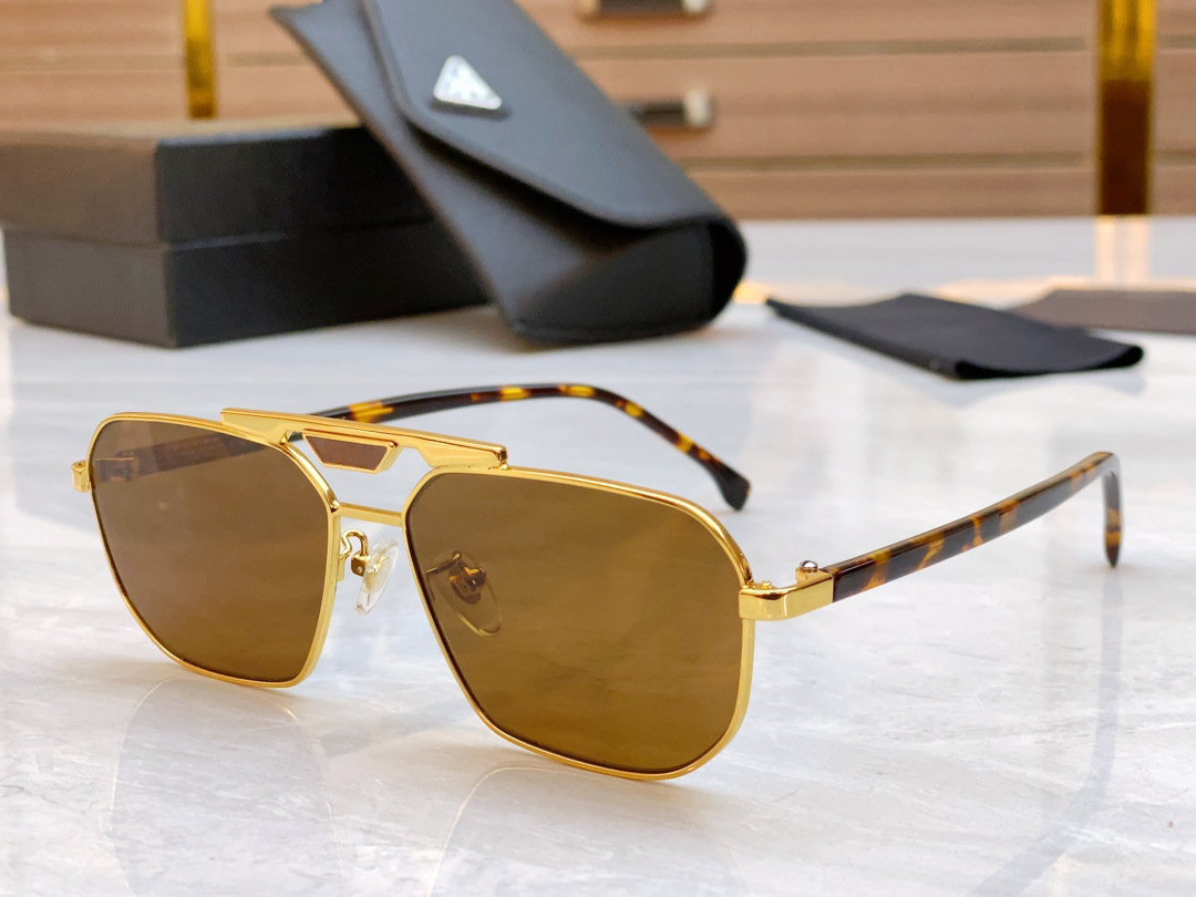 황금 차 (상자 없이)