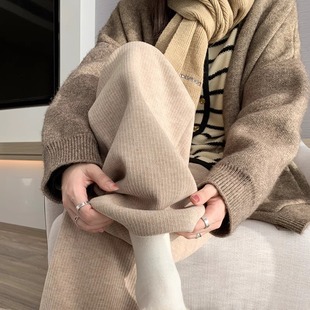 Pregnant women's pants khaki cashmere wide leg pants autumn and winter 2024 new vertical spring and autumn narrow casual fleece-lined warm pants