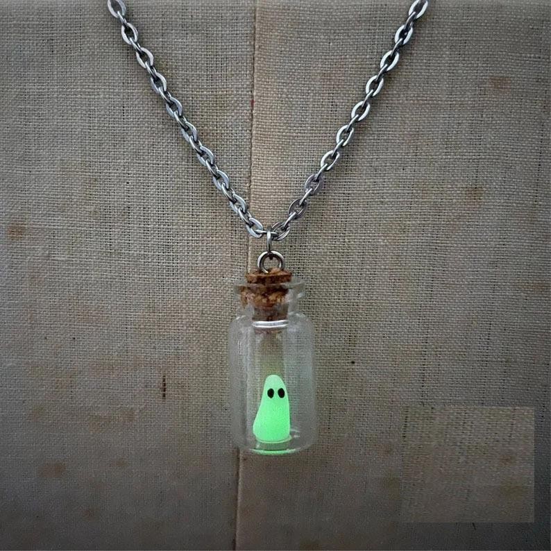 Dust Collection Halloween Drifting Bottle Night Glow Decoration The Adopt a Ghost Necklace_voghion.com