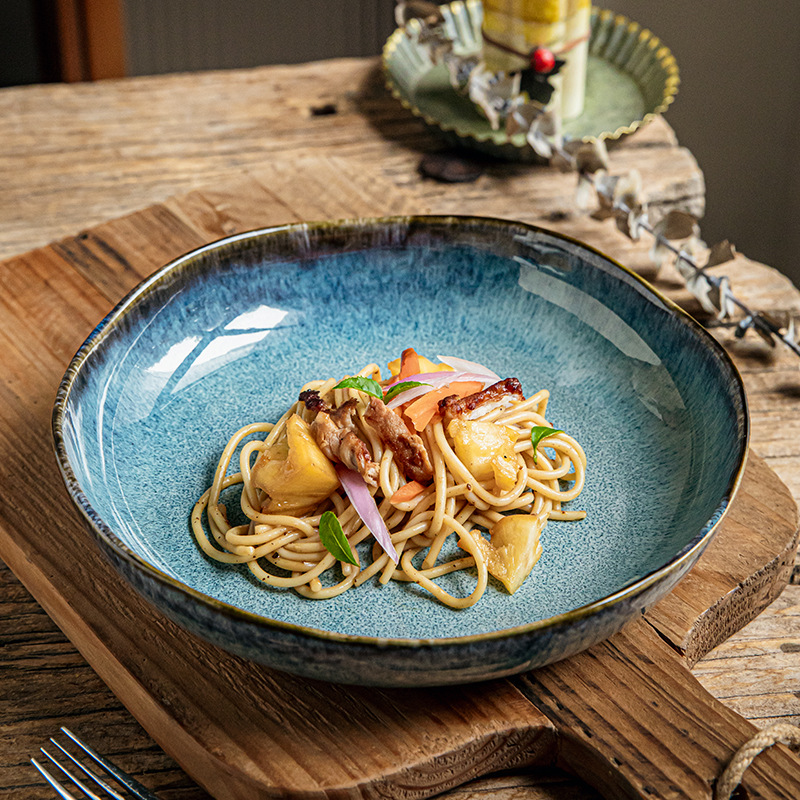 Yunmeng 9 pulgadas irregulares profundos retro lujo ligero platos de ensalada caseros platos de cerámica exportación transfronteriza