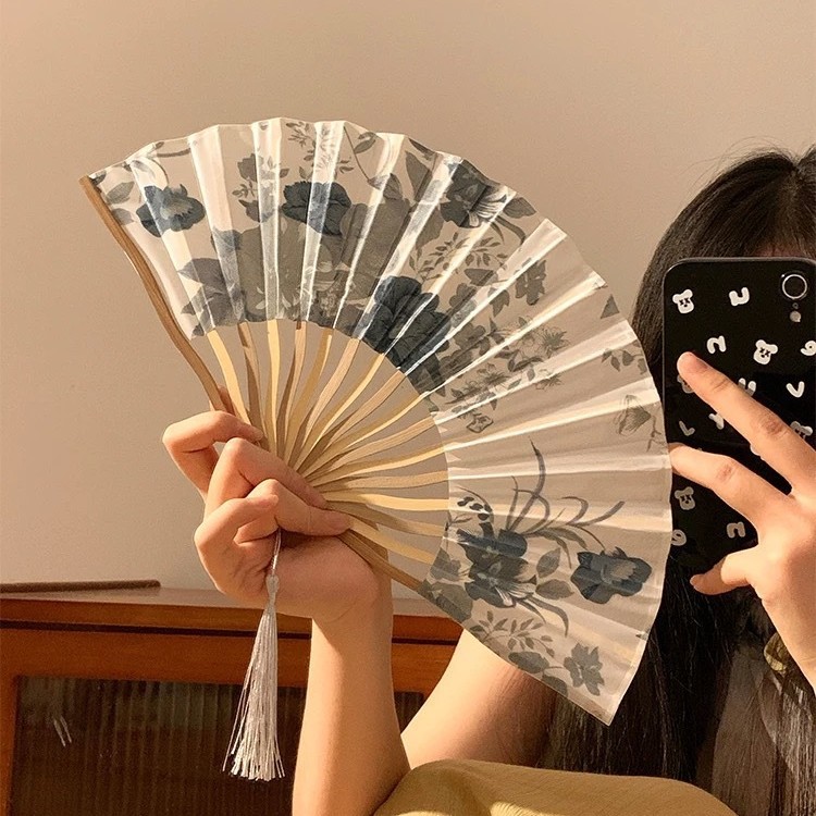 夏天扇子折扇国风新中式古风小扇子简约耐用儿童竹扇随身携带网红