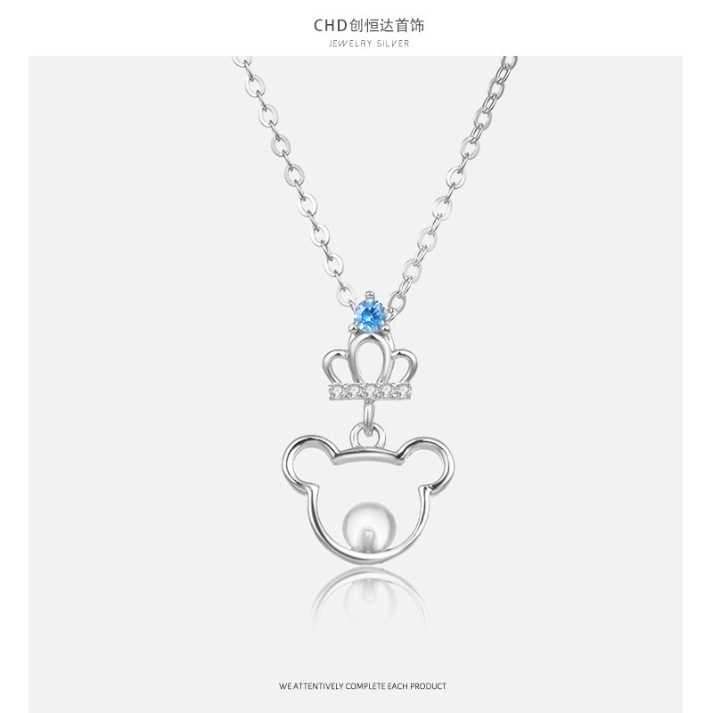 Japón y Corea del Sur creativo simple colgante de cadena de clavícula de animales agujeros S925 colgante de diamante de plata de corona de oso colgante mujer