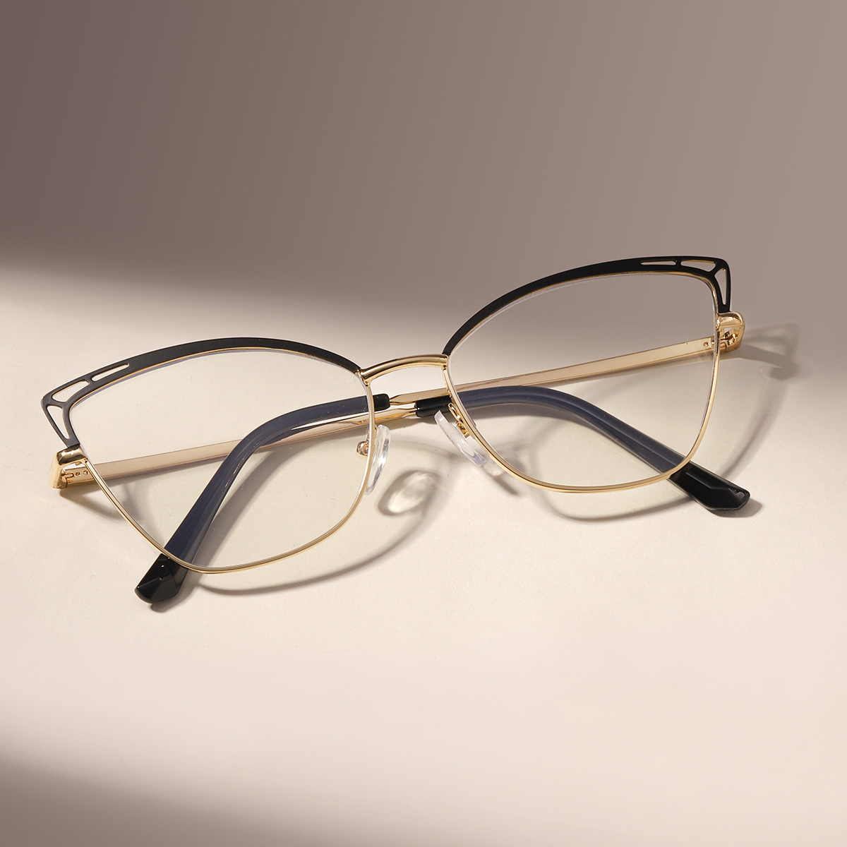 Ojo de gato de metal gafas de Marco fino 2022 nuevas gafas marco de la moda de las mujeres Anti-Luz Azul puede coincidir con la miopía 7562