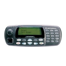 �m��Ħ���_����Motorola )MTM800 TETRA���ּ�Ⱥ܇�d̨