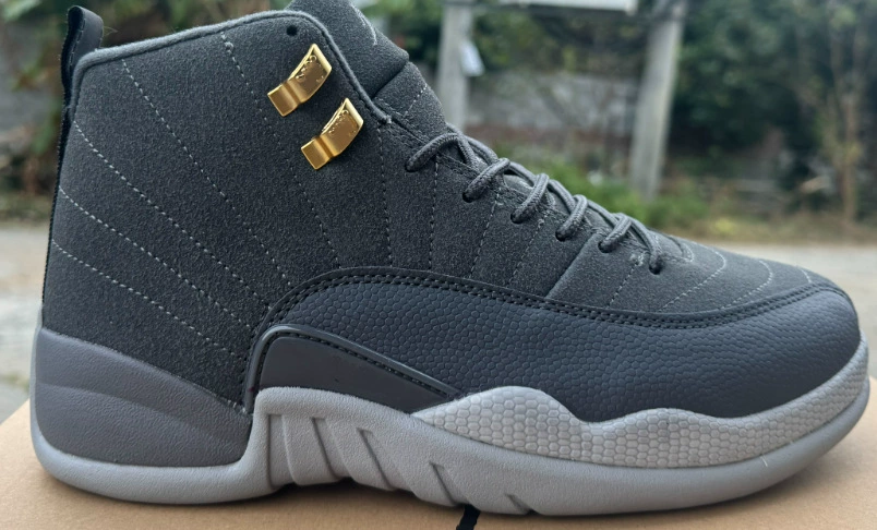 Putian Shoes AJ12 Chicago Cool Gray White Bulls and Malaysia Blue Black Purple Royal Blue Joe 12 мужскиe и женские спортивные баскетбол