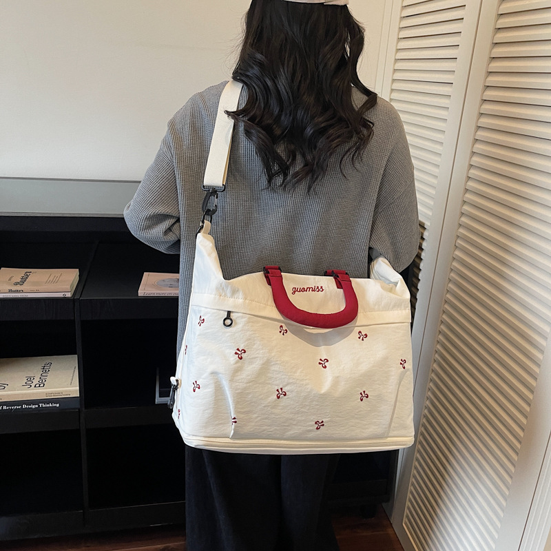 Expandable hand-held short-trip travel bag, new trendy fashion outdoor luggage storage bag, large-capacity crossbody gym bag Expandable hand-held short-trip travel bag, new trendy fashion outdoor luggage storage bag, large-capacity crossbody gym bag