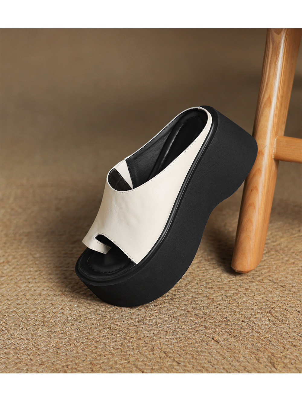 Sandal miệng cá đế xuồng cao su dày dáng người nhỏ, dép xỏ ngón mùa hè platform — Màu đen chi tiết 14