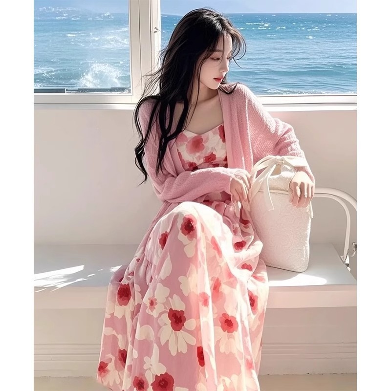 春季一整套穿搭女小众别致独特绝美超好看甜美开衫吊带裙两件套装|undefined