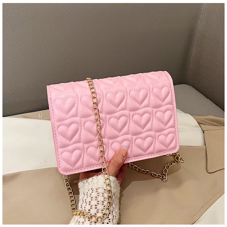 Women's Pu Leather Heart Shape Solid Color Elegant Square Flip Cover Shoulder Bag Crossbody Bag Chain Bag display picture 3