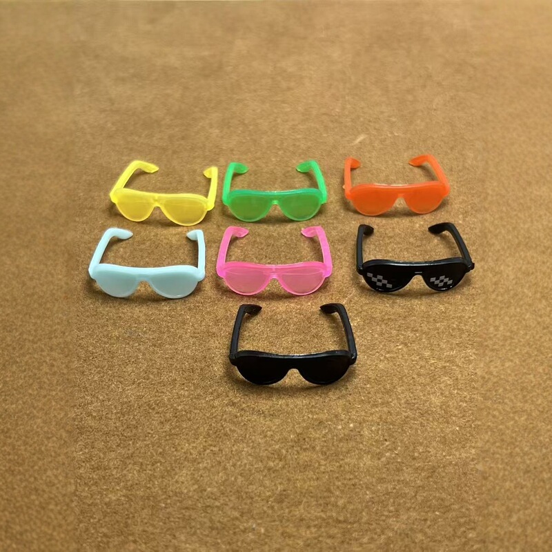 Colorful Mini Sunglasses Toy Accessories, Doll Accessories Wholesale, Kids Party Favors, Glowing Glasses DIY Colorful Mini Sunglasses Toy Accessories, Doll Accessories Wholesale, Kids Party Favors, Glowing Glasses DIY