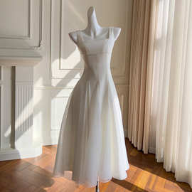 白色吊带连衣裙温柔气质小白裙法式名媛风修身收腰无袖长裙 68462